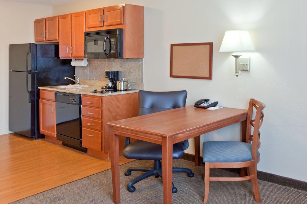 Candlewood Suites Manassas By Ihg Екстер'єр фото